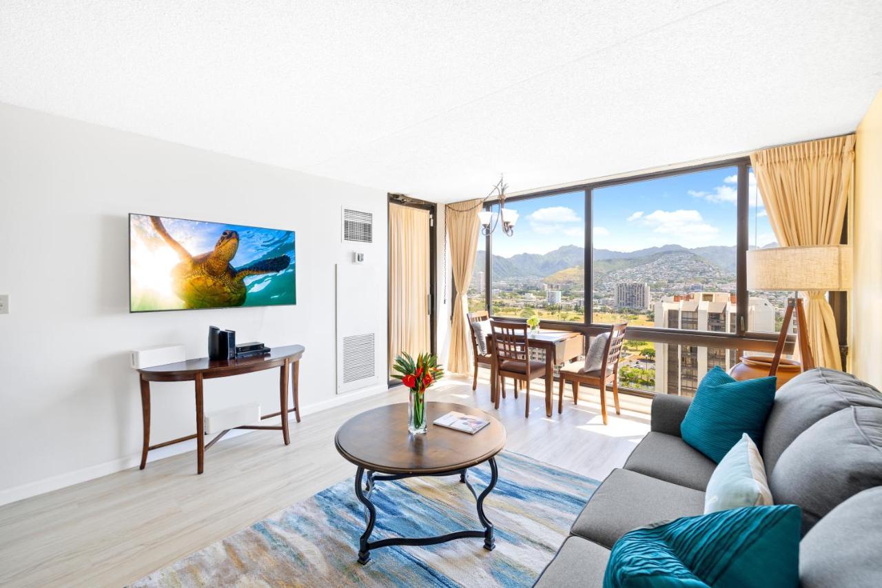Stunning Mountain View Condo, Near With Parking Apartamento